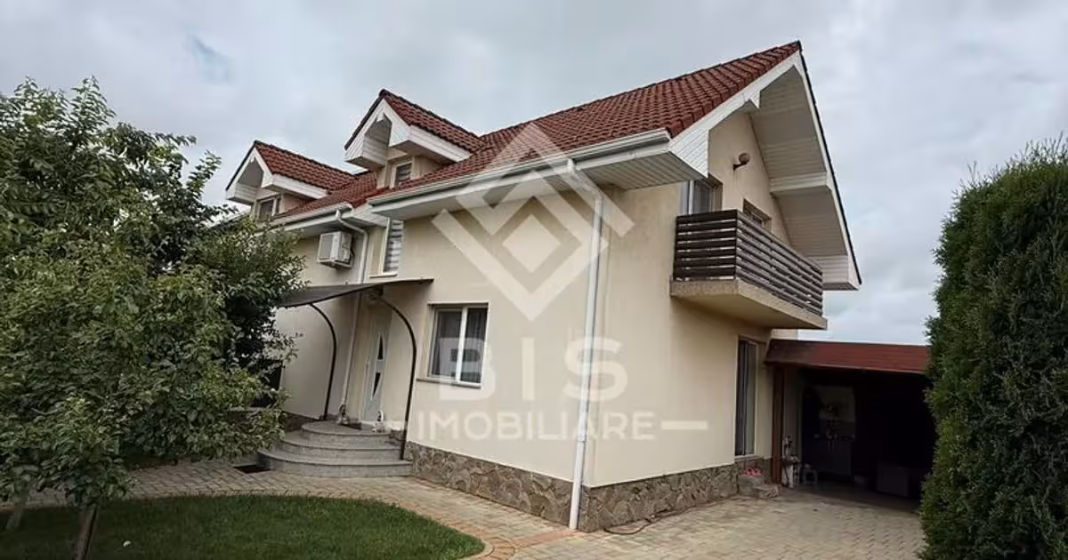 Duplex de vânzare cu 3 camere în zona Sud, Bistrița
