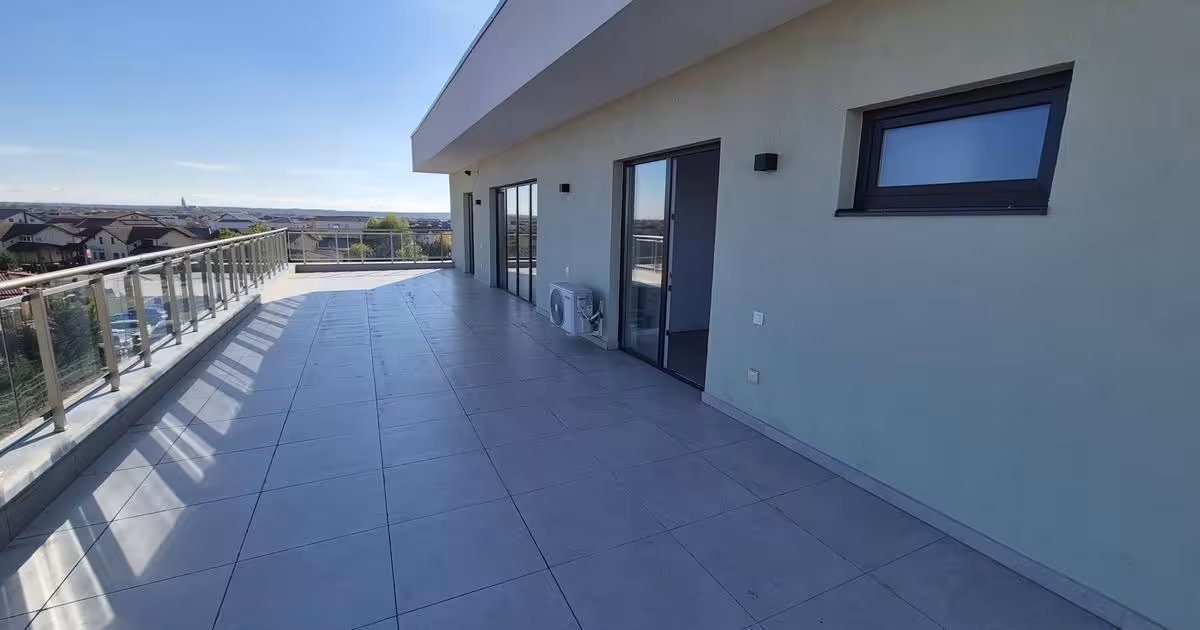 Penthouse de vânzare cu 4 camere în Vladimirescu