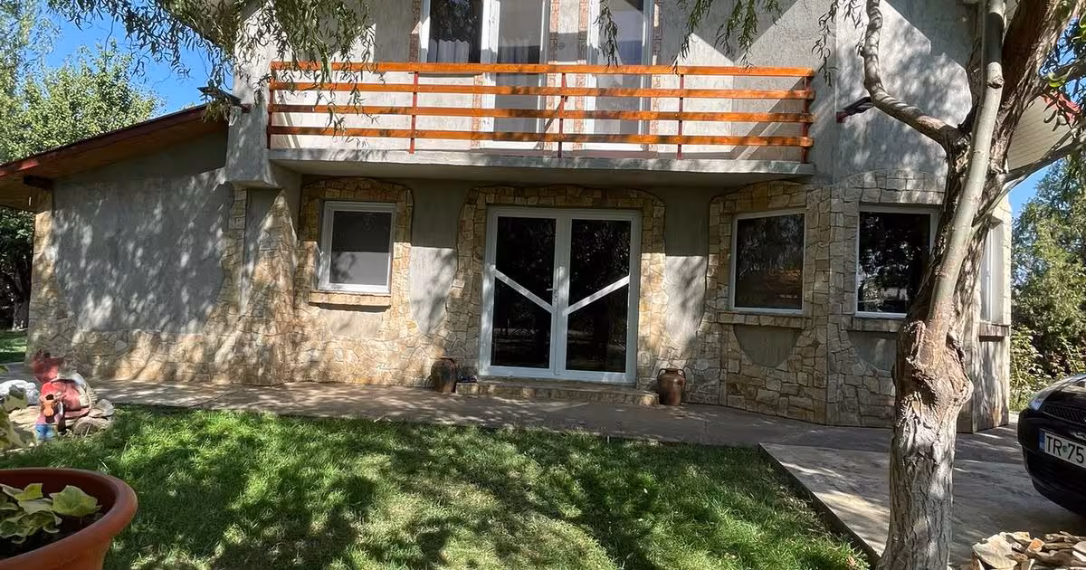 Casă de vânzare cu 5 camere în Țigănești