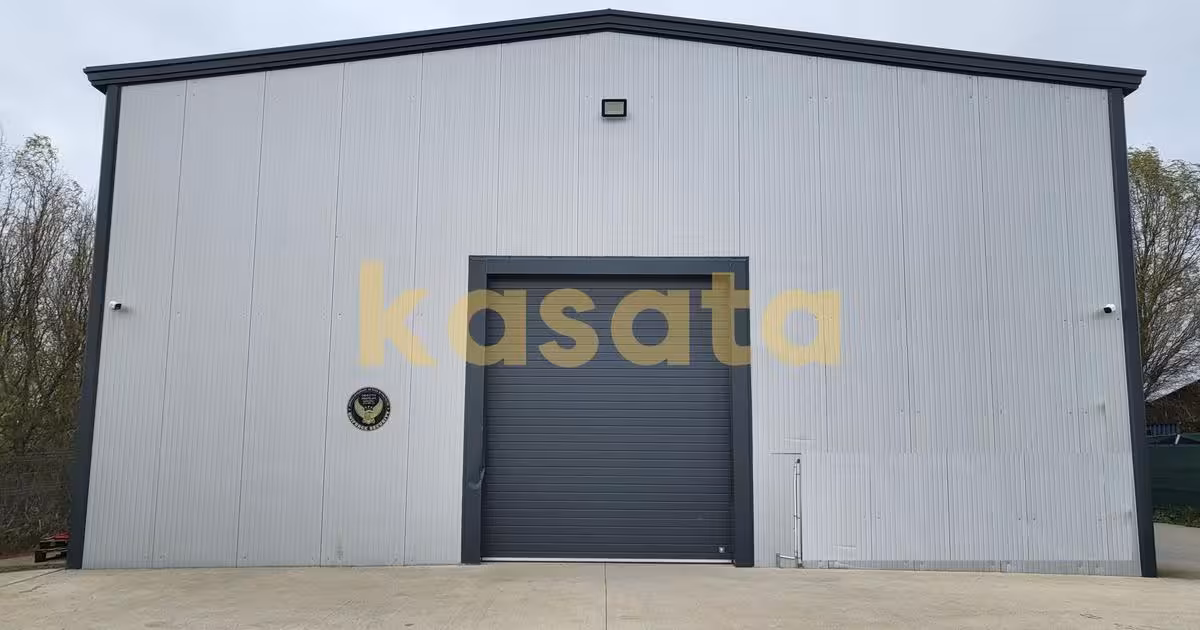 Spațiu industrial de vânzare 1058 mp în Pantelimon