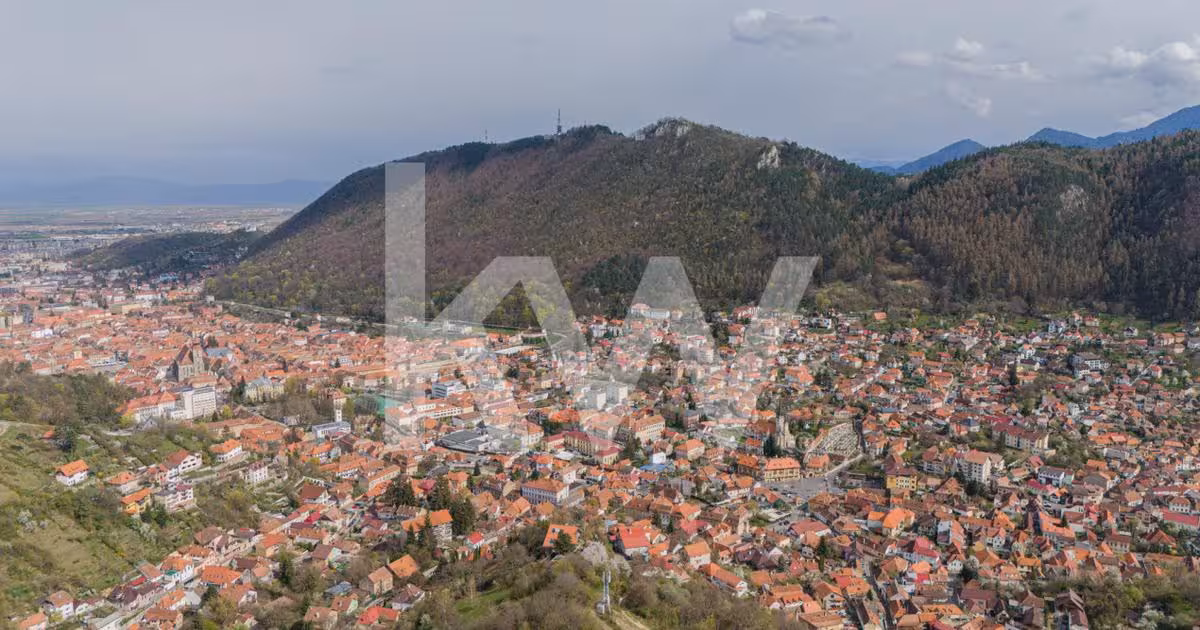 Teren Construcții intravilan de vânzare de 9102 mp, în zona Drumul Poienii, Brașov