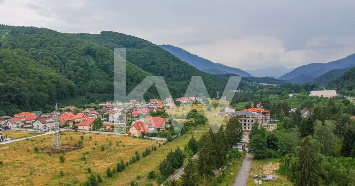 Teren Construcții intravilan de vânzare de 45000 mp, în Săcele