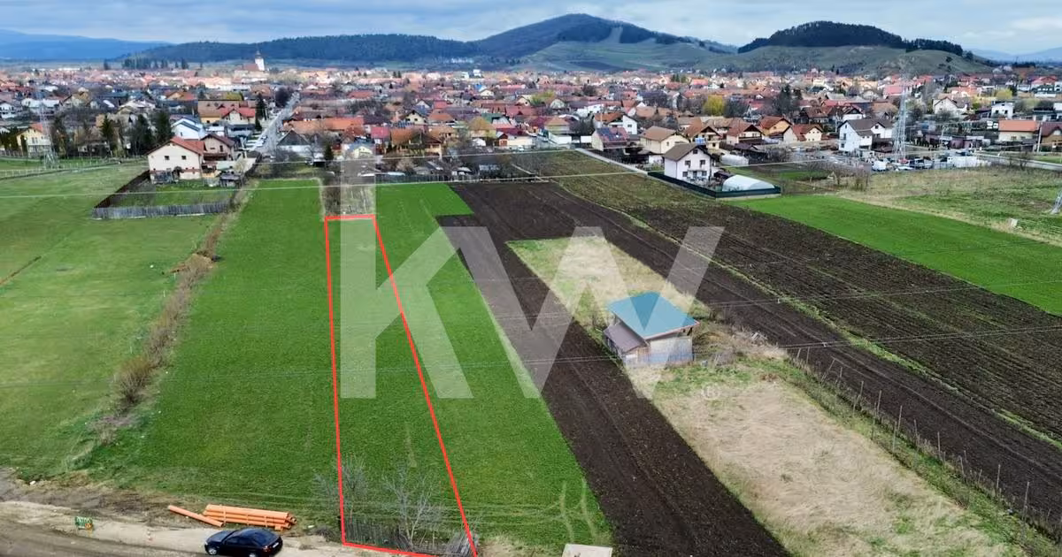 Teren agricol intravilan de vânzare de 2112 mp, în Sânpetru