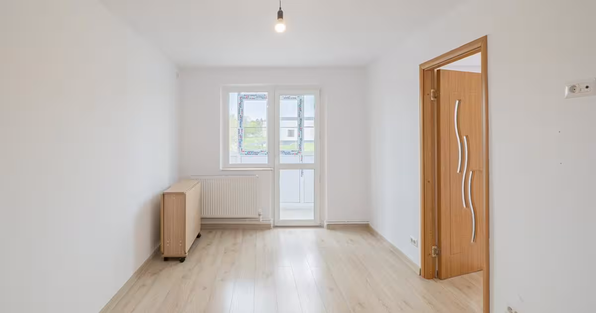 Apartament de vânzare cu 3 camere în zona Tomis III, Constanța