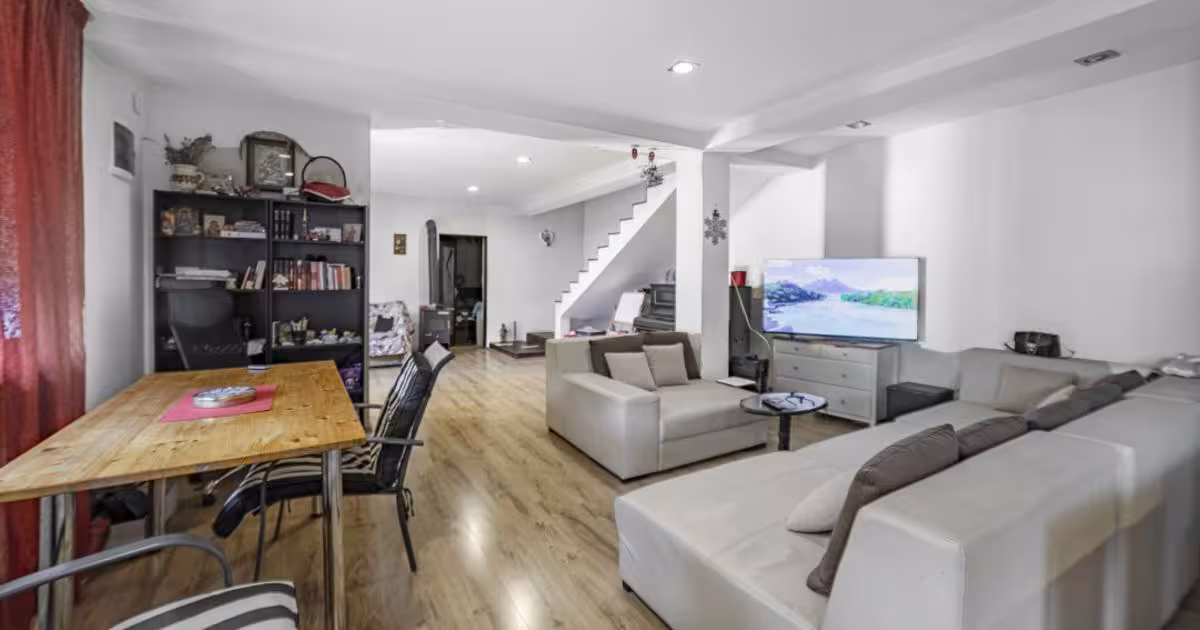 Casă individuală de vânzare cu 6 camere, mobilată în zona Colentina, Sector 2