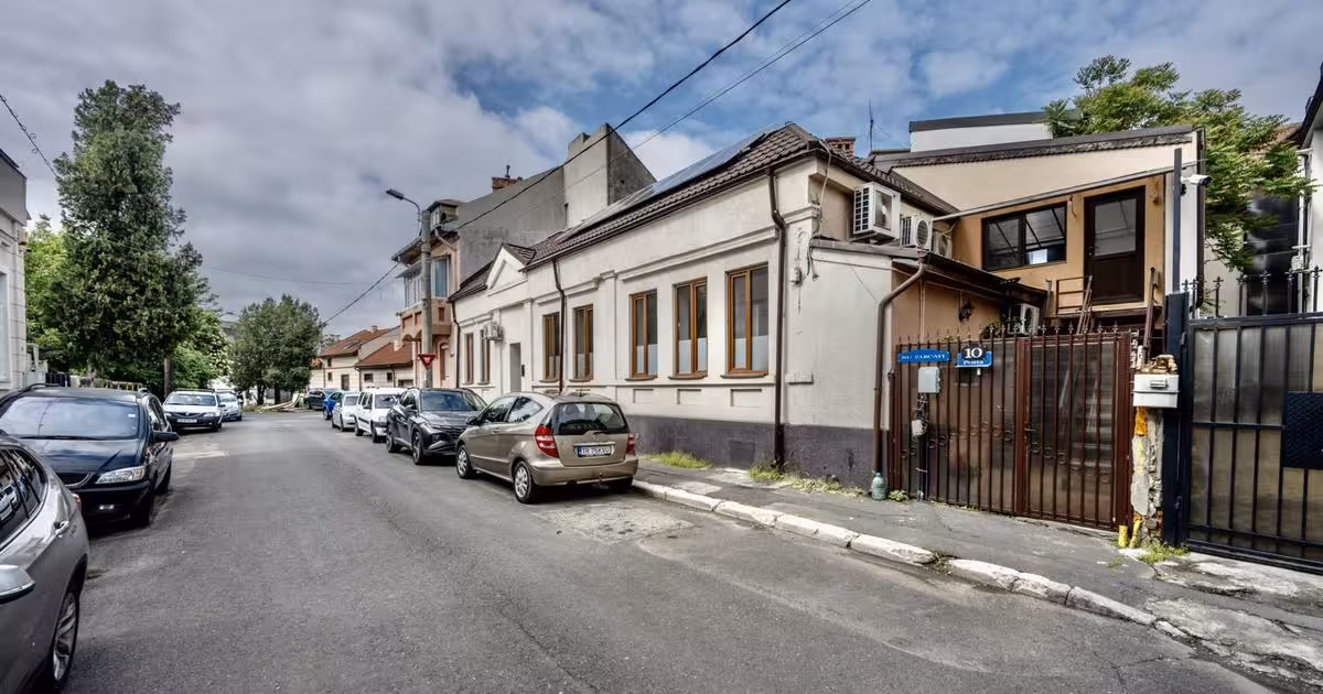 Casă individuală de vânzare cu 4 camere în zona Calea Călărașilor, Sector 3