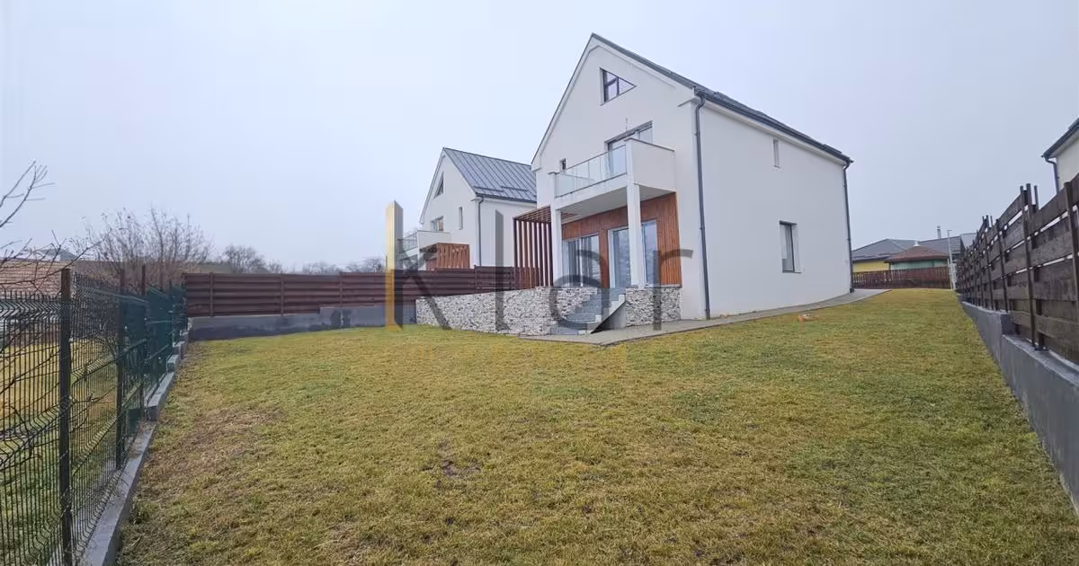 Duplex de vânzare cu 6 camere în Feleacu
