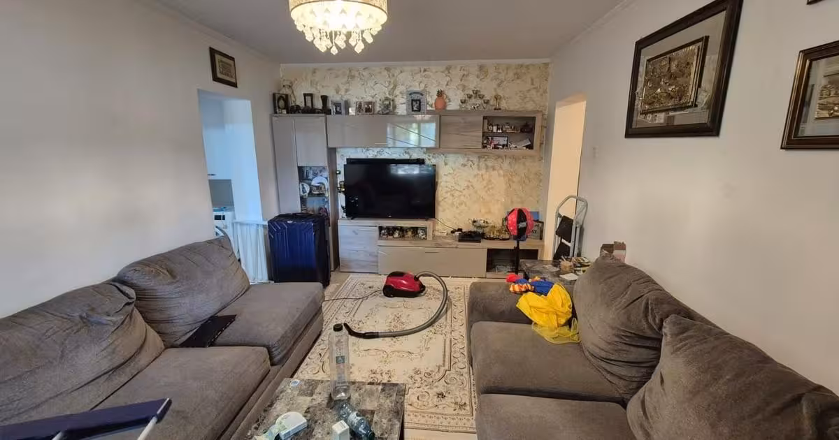 Apartament de vânzare cu 3 camere, mobilat în zona City Park Mall, Constanța