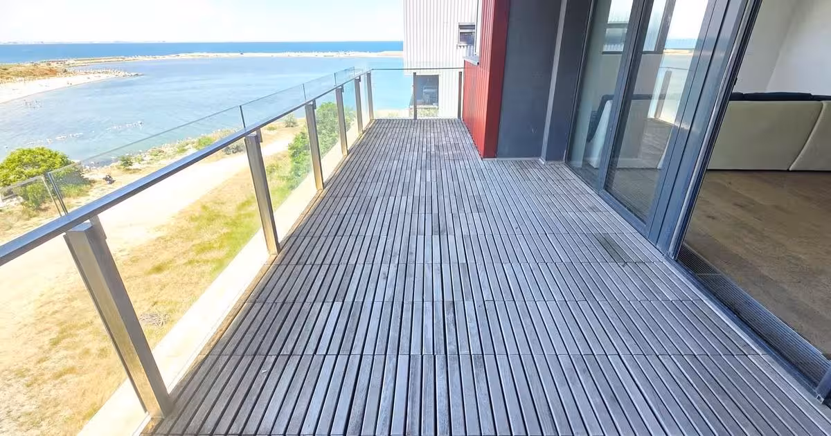 Apartament de vânzare cu 2 camere în zona Faleza Nord, Constanța