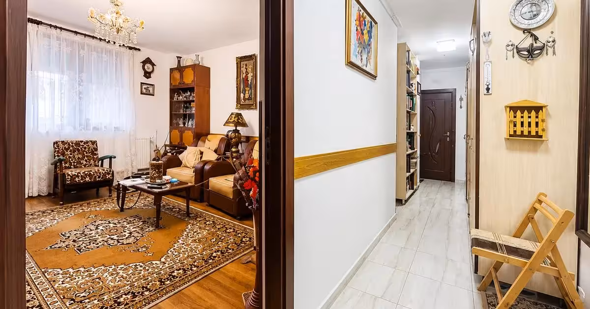 Apartament de vânzare cu 2 camere în zona Calea Romanului, Piatra-Neamț