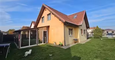 Casă Aradului