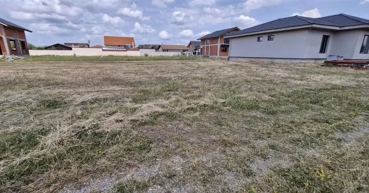 Teren intravilan de vânzare de 500 mp, în Cihei