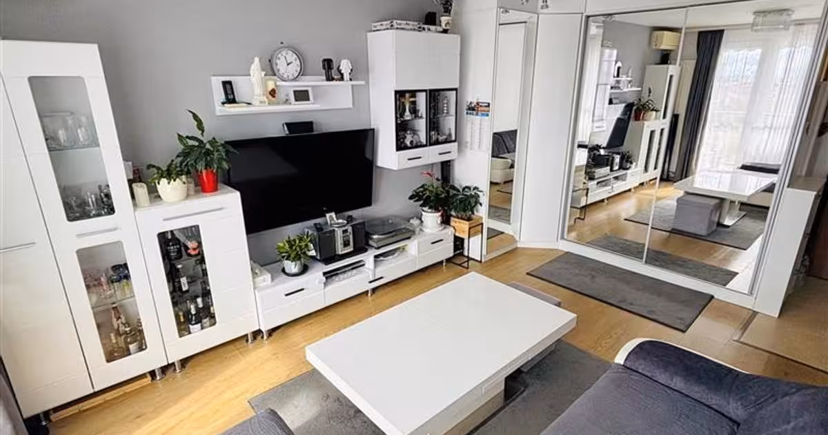 Apartament de vânzare cu 3 camere, mobilat în zona Lipovei, Timișoara