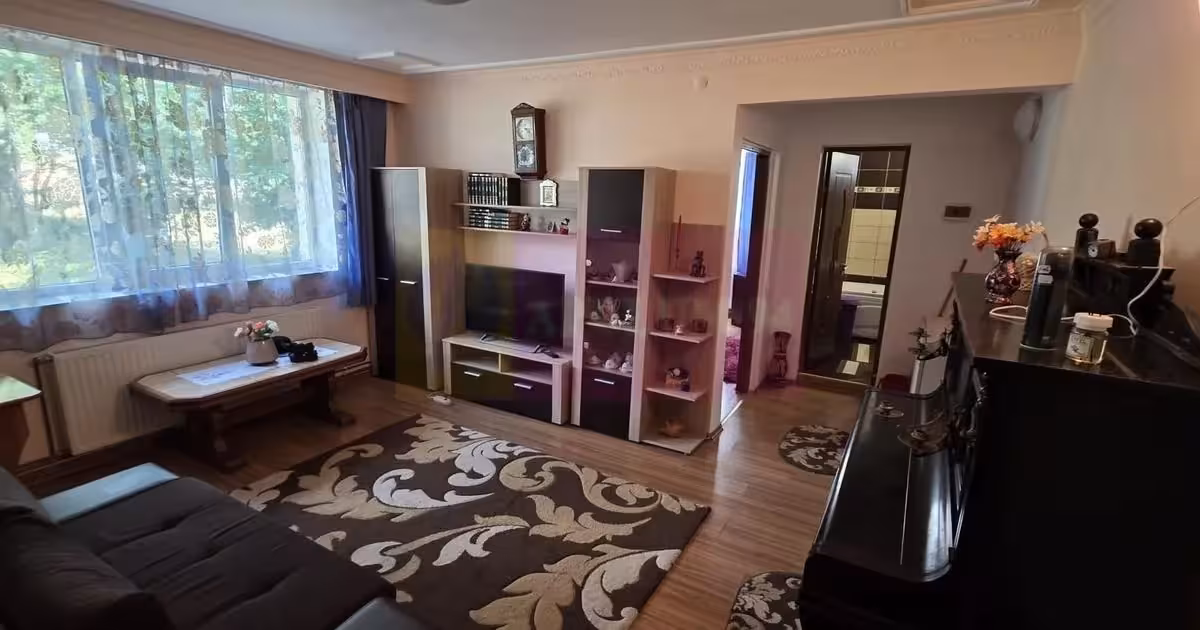 Apartament de vânzare cu 2 camere în Sinaia