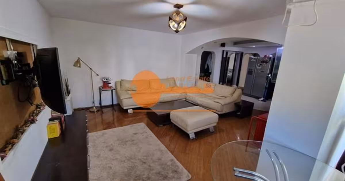Apartament de vânzare cu 3 camere în zona Drumul Sării, Sector 6