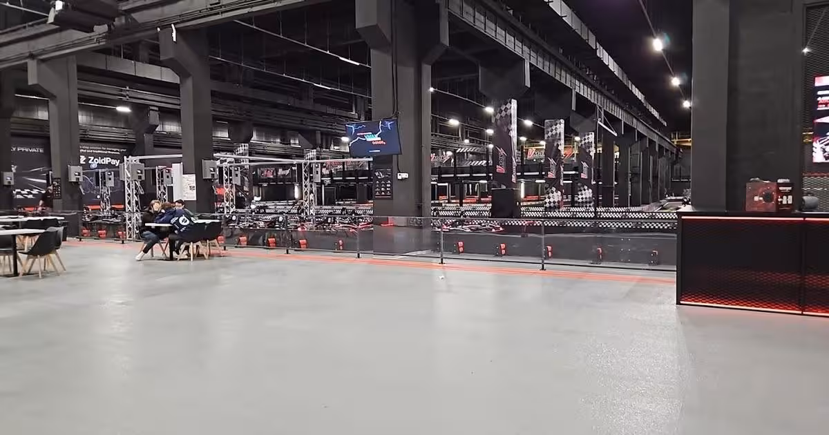 Spațiu industrial de vânzare în zona Titan, Sector 3