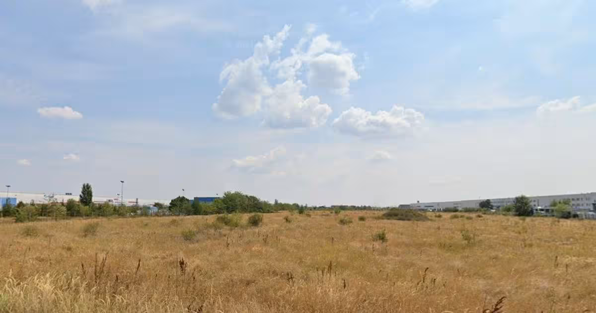 Teren Construcții intravilan de vânzare de 14352 mp, în Chitila