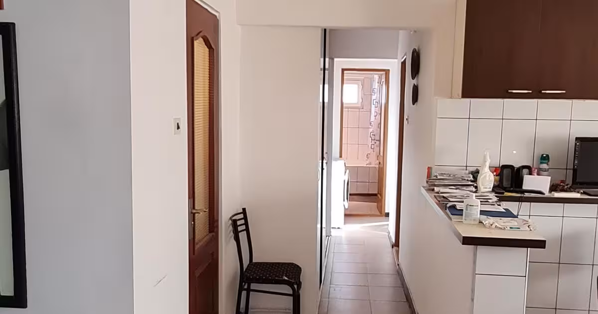 Apartament de vânzare cu 3 camere, mobilat în zona Gării, Deva