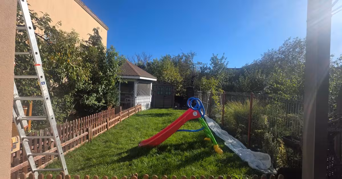 Casă de vânzare cu 6 camere în zona Mihai Eminescu, Deva