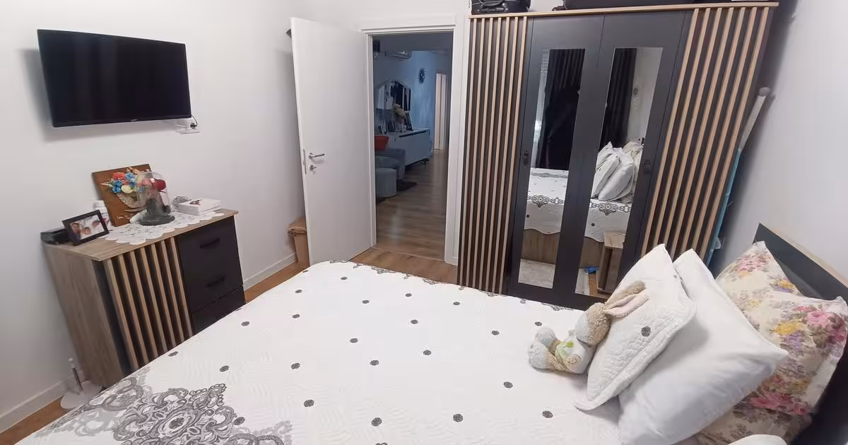 Apartament de vânzare cu 3 camere, mobilat în zona Calea Moldovei, Bacău