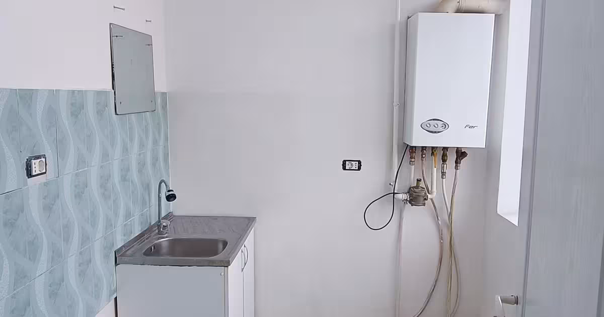 Apartament de vânzare cu 2 camere în zona Ultracentral, Bacău