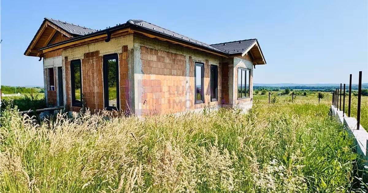 Casă individuală de vânzare cu 4 camere în Cisnădie