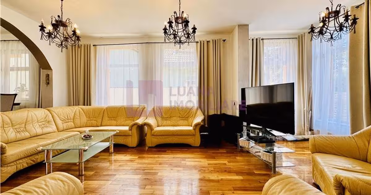 Apartament de vânzare cu 3 camere, mobilat în zona Ștrand, Sibiu