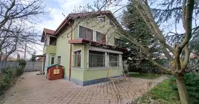 Casă Ultracentral