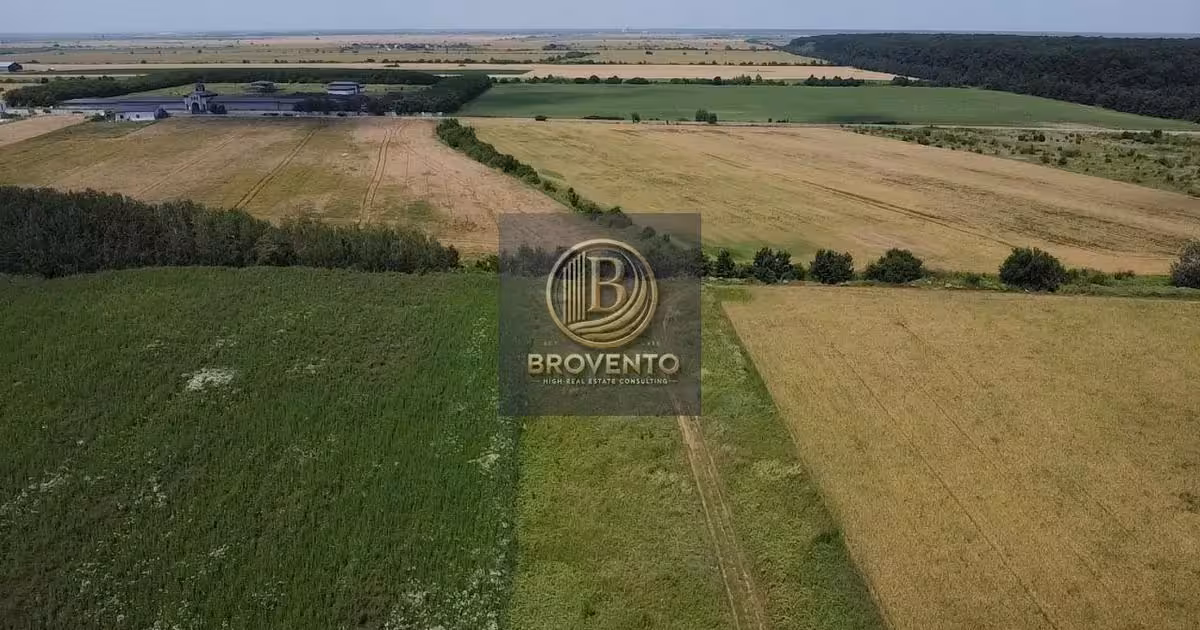 Teren Construcții intravilan de vânzare de 506 mp, în Ostratu