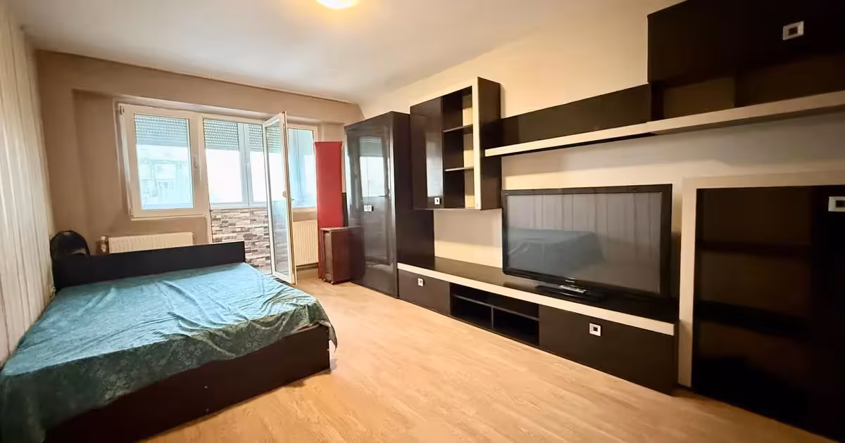 Apartament de vânzare cu 4 camere în zona Călărași, Brăila