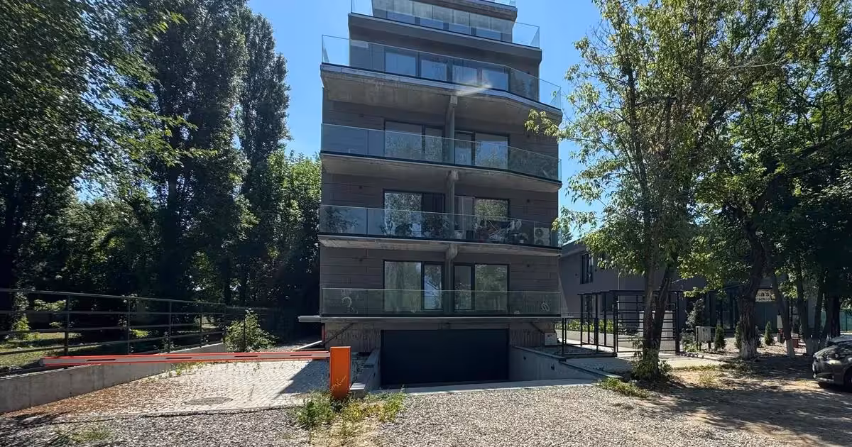 Apartament de vânzare cu 3 camere în zona Splaiul Unirii, Sector 3