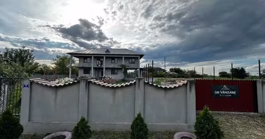 Casă Nănești