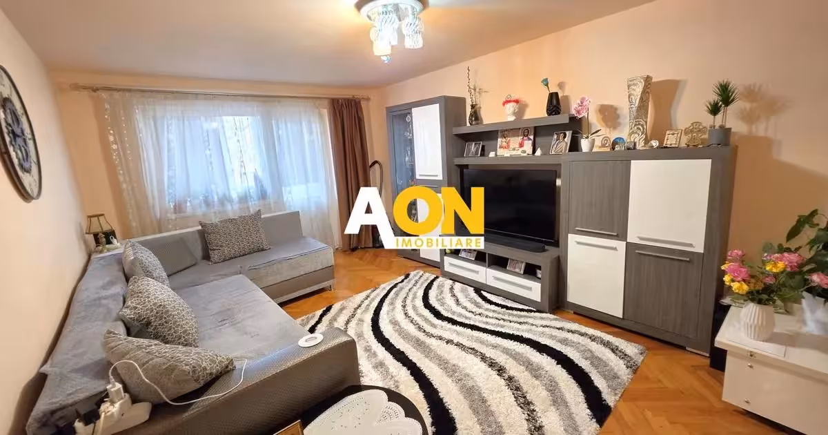 Apartament de vânzare cu 3 camere, mobilat în zona Cetate, Alba Iulia