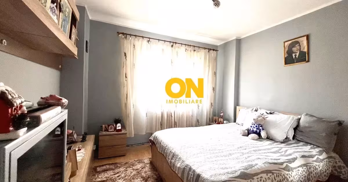 Apartament de vânzare cu 4 camere, mobilat în zona Cetate, Alba Iulia
