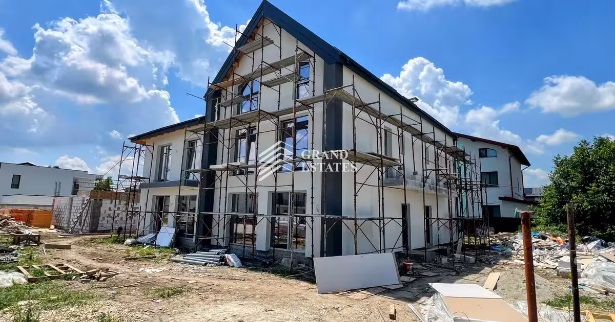 Duplex de vânzare cu 4 camere în Otopeni