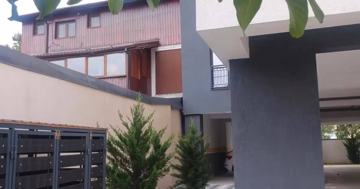 Apartament de vânzare cu 3 camere în zona Chitila, Sector 1