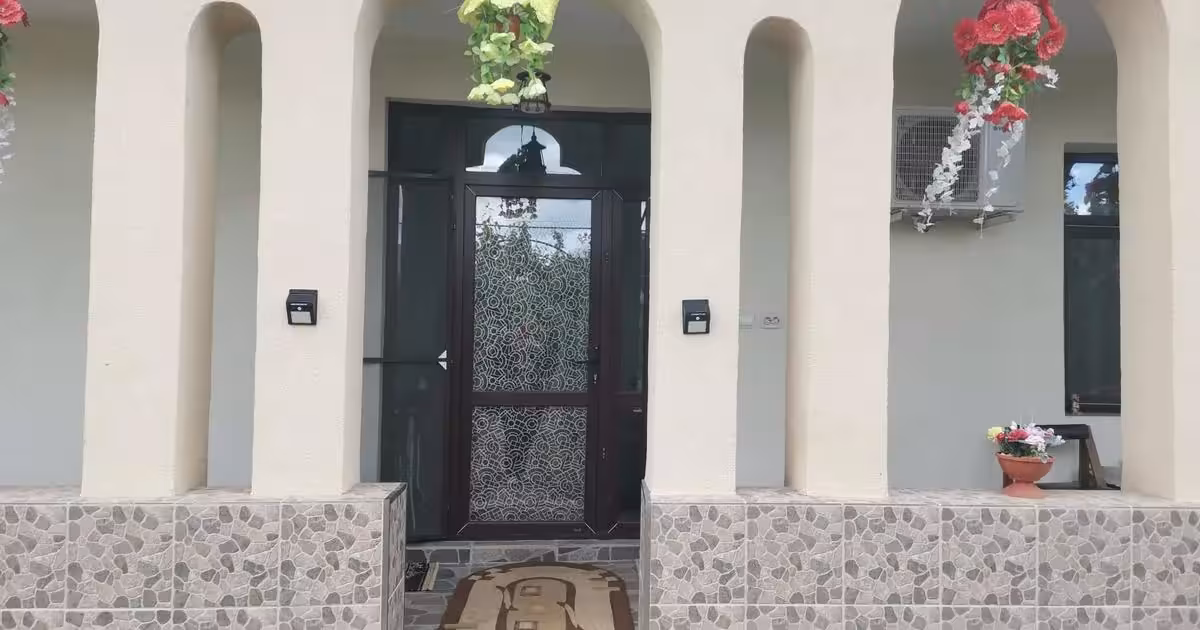 Casă individuală de vânzare cu 3 camere, mobilată în Viișoara
