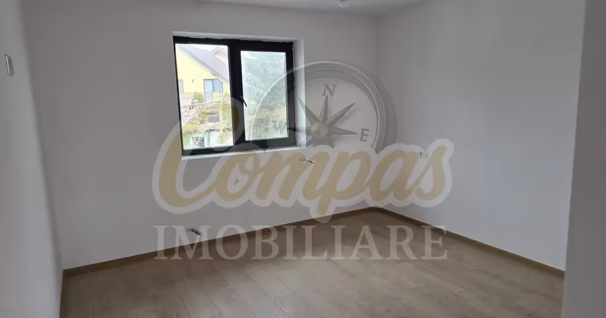 Apartament de vânzare cu 3 camere în zona Est, Piatra-Neamț