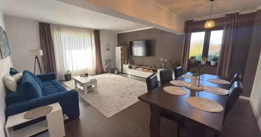 Casă Centru