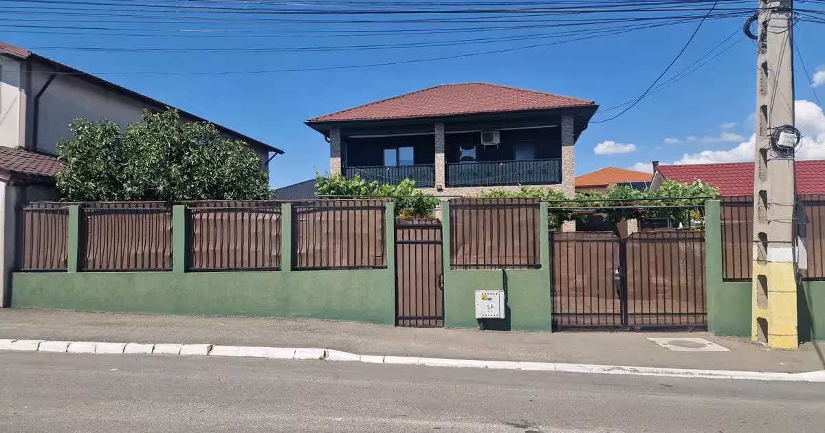 Casă individuală de vânzare cu 4 camere în Valu lui Traian