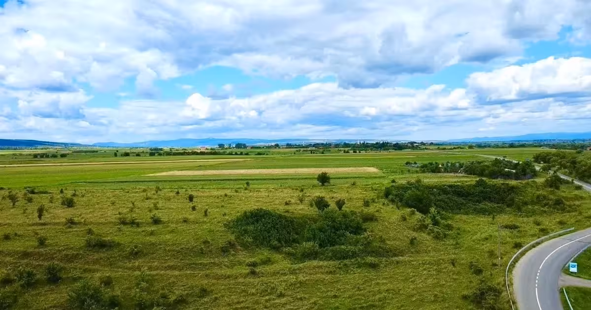 Teren Construcții intravilan de vânzare de 500 mp, în Podu Oltului