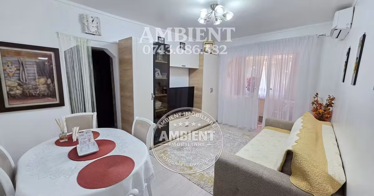 Apartament de vânzare cu 2 camere în zona Central, Vaslui