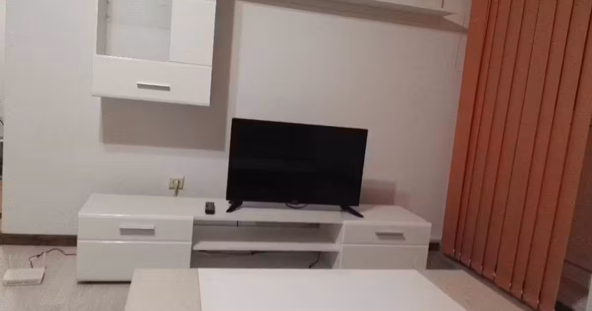 Apartament de vânzare cu 2 camere, mobilat în zona Tomis II, Constanța