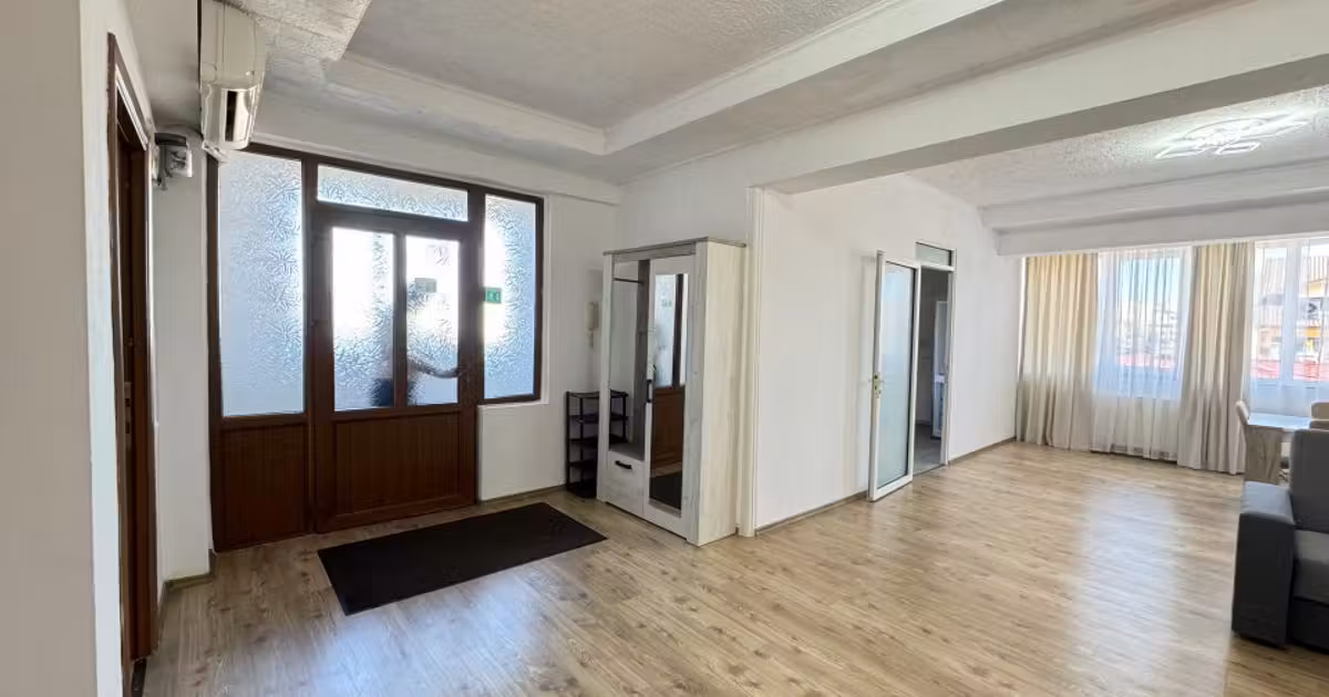Spațiu comercial de vânzare de 360.00 mp, în zona Coiciu, Constanța