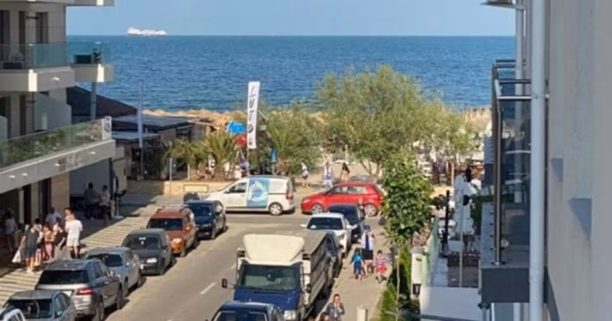 Apartament de vânzare cu 2 camere, mobilat în Mamaia-Sat