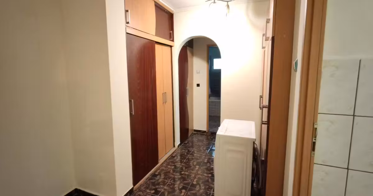 Apartament de vânzare cu 2 camere în zona Piața Centrală, Galați