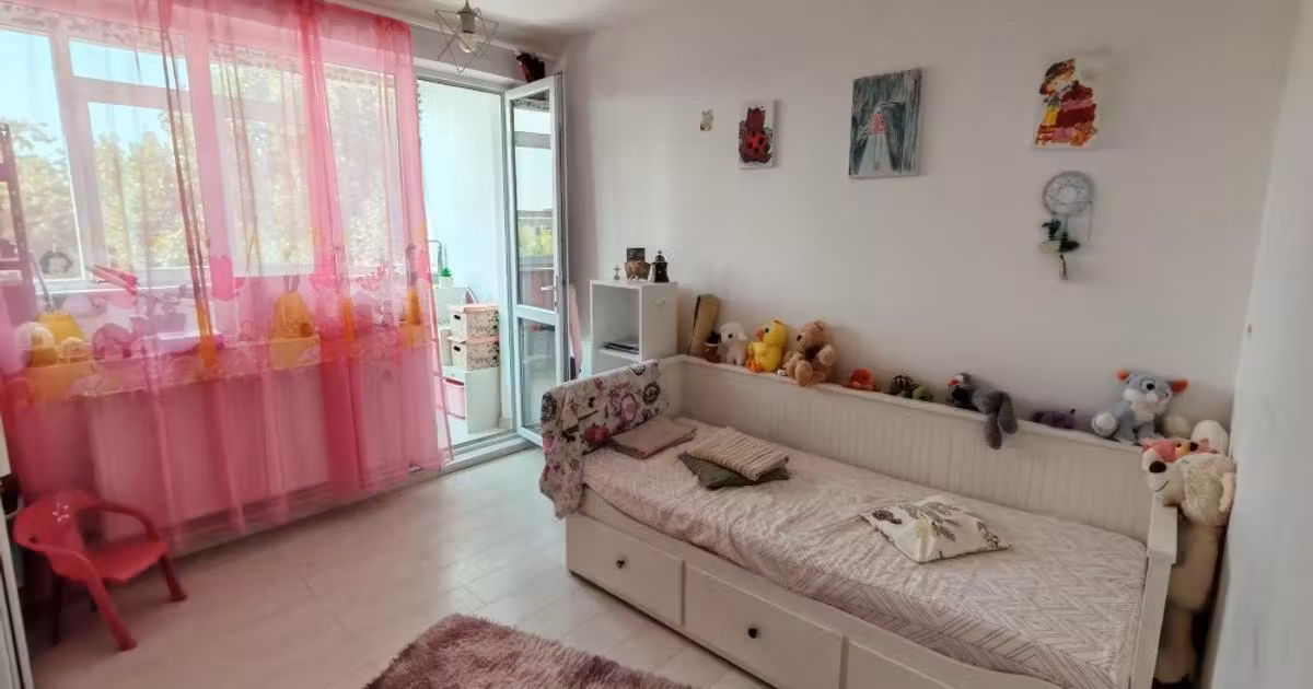 Apartament de vânzare cu 3 camere în zona Țiglina 2, Galați