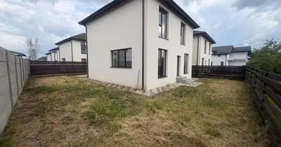 Casă Central