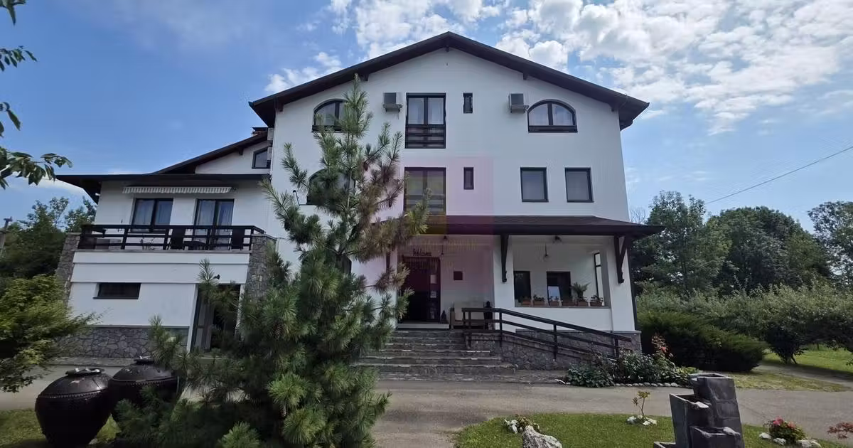Spațiu comercial · 1200 m², Cornu, Breaza