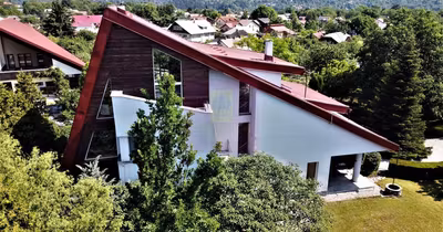 Casă Central